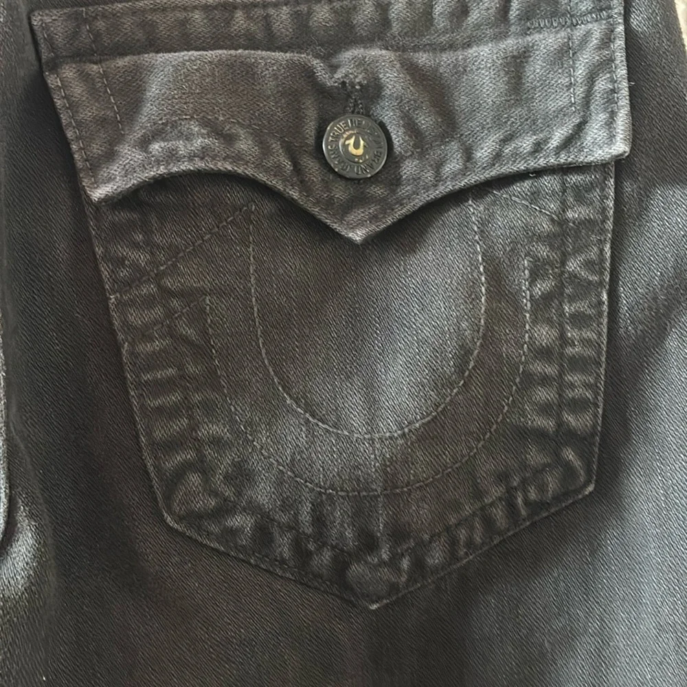 True Religion Ricky W/Flaps Relaxed Straight Jean